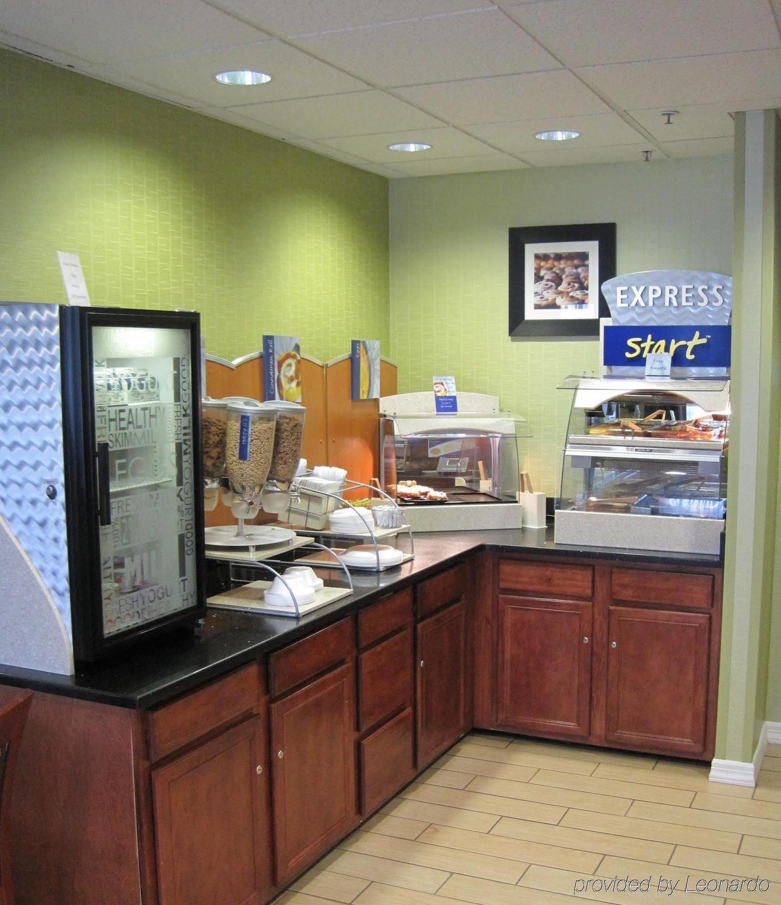 Holiday Inn Express & Suites Allentown-Dorney Park Area By Ihg Restaurace fotografie